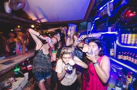 Vang Vieng Nightlife - Where to Party in 2018? | Jakarta100bars Nightlife Reviews - Best ...