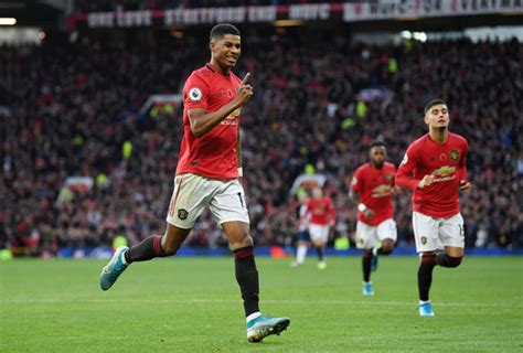 Marcus Rashford given special award for charity work during coronavirus ...