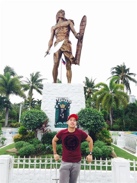 Travel Video: The Huge Lapu-Lapu Monument in Mactan Shrine, Cebu