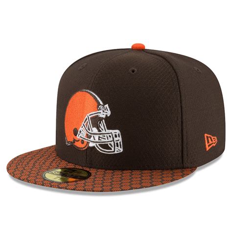 New Era Cleveland Browns Brown 2017 Sideline Official 59FIFTY Fitted Hat