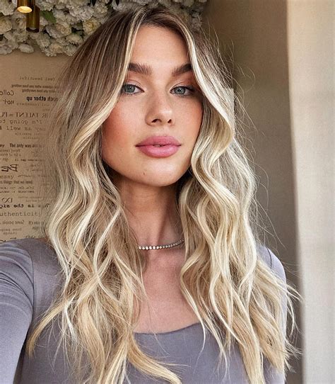 25 Examples of Balayage Blonde Hair to Bring to the Salon | Who What Wear UK