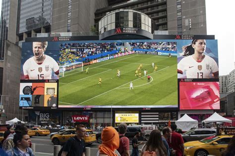 Outdoor Digital Signage – Envisual Led Video Wall Manufacture