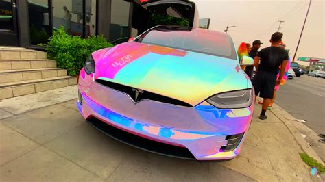 unicorn-tesla-wrap - TESLARATI