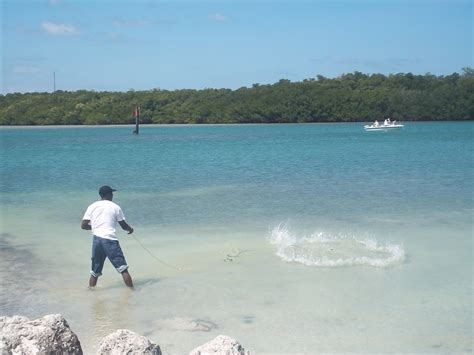 Sailboats and kitty litter: Sombrero Beach, Marathon, FL