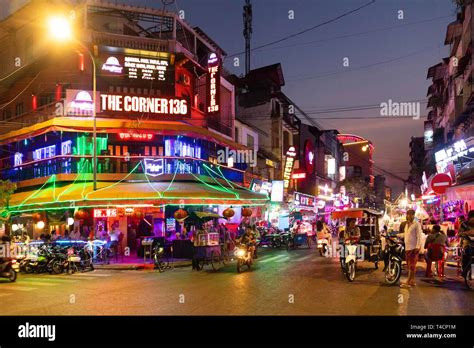 Phnom penh nightlife hi-res stock photography and images - Alamy