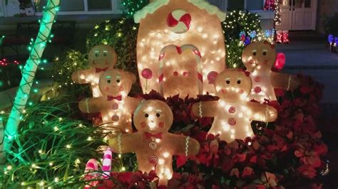 La Brea Christmas lights - YouTube