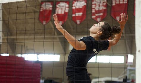 Volleyball Drills to Better Your Skills as an Outside Hitter ...