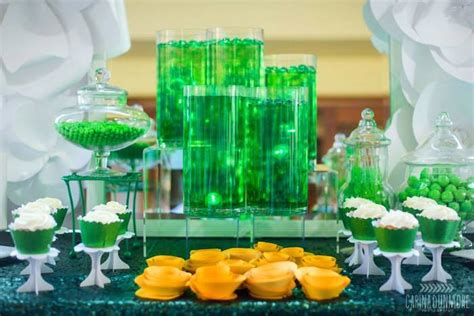 Kara's Party Ideas Emerald City - A nod to Oz themed birthday party via Kara's Party Ideas! Cake ...