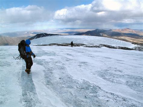 Glaciers in Mongolia's Gobi Desert actually s | EurekAlert!