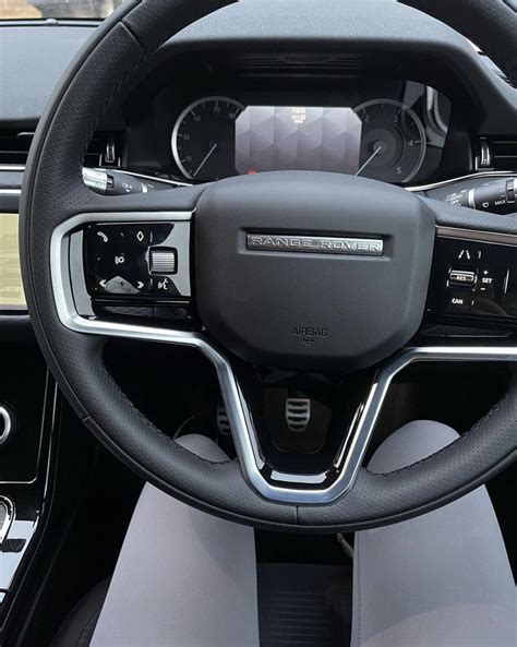 Luxury Range Rover Sport Interior