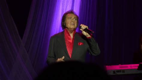 Engelbert Humperdinck Live Nov 22, 2019 Il Mondo - YouTube