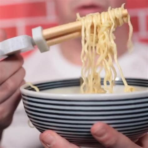 Rotating chopsticks make eating noodles easier than ever