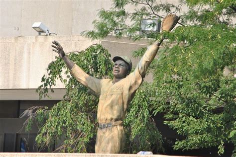 Jackie Robinson Statue - Everything Jersey City