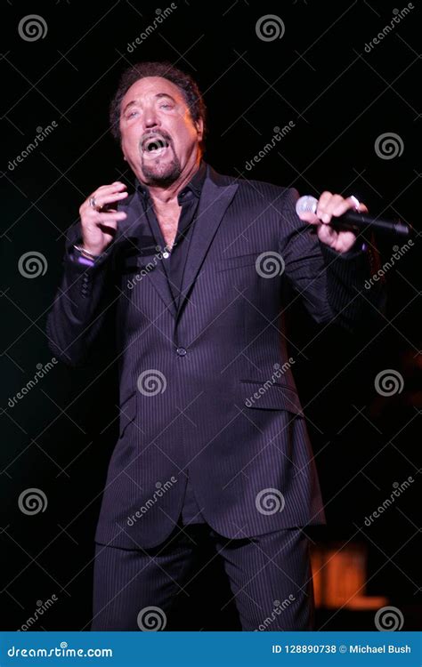 Tom Jones Performs in Concert Editorial Stock Photo - Image of concert ...