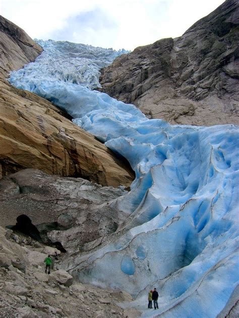 Briksdalsbreen – an Endangered Ice Wonder in Norway - Snow Addiction - News about Mountains, Ski ...