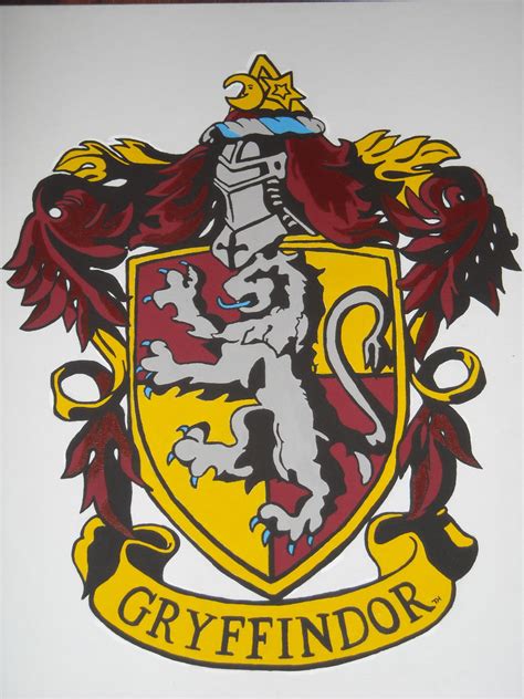 Gryffindor Crest Painting2 by Archerchick on DeviantArt