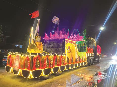 Well-illuminated, decorated floats brighten Essequibo Coast in Diwali Motorcade - Guyana Times