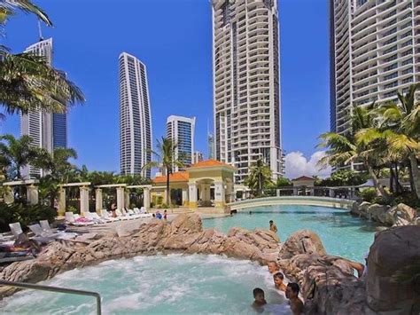 Mantra Towers of Chevron, Gold Coast - Compare Deals