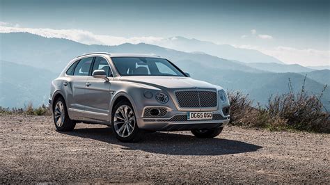 Papeis de parede 1920x1080 Bentley 2015 Bentayga Cinza Metálico Carros baixar imagens