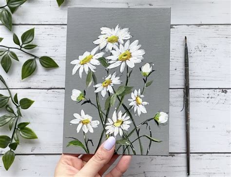 Learn to Paint Easy Daisies - Acrylic Flower Painting For Beginners | Alifya P. Tarwala | Skillshare