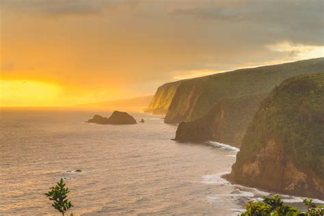 Mike Gutkin - Sunrise at Pololu Valley, Kohala Mountain, Hawaii...