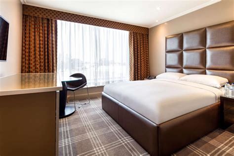 Radisson Blu Edwardian, Heathrow Deals & Reviews, Heathrow Airport | LateRooms.com