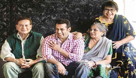 After 60 days Salman Khan meets his parents in Mumbai; returns to Panvel within few hours of ...