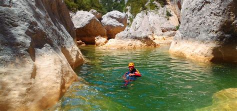 Sierra de Guara, Spain, Guided Canyoning. 7-day trip. Certified guide