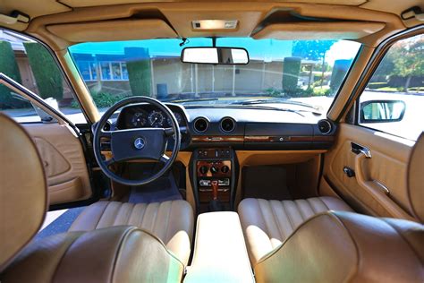 Image result for mercedes w123 interior | Motores