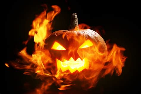 Free Photo | Halloween pumpkin in fire