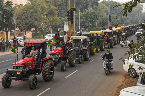 Delhi Tractor parade on Republic Day given approval, say 'farmer leaders'