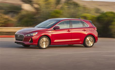 Hyundai Elantra GT Reviews | Hyundai Elantra GT Price, Photos, and Specs | Car and Driver