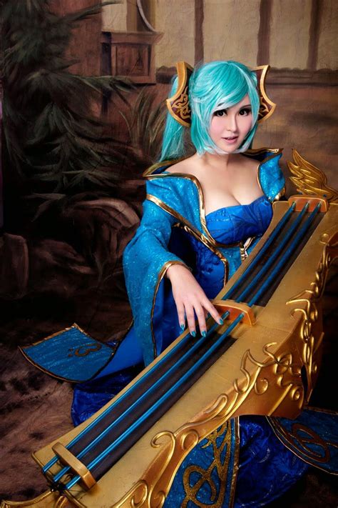 League Of Legends Summoners Club: Latest Cosplay Show - Sona