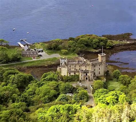 Dunvegan Castle, Isle of Skye, Scotland. - Castles, Cathedrals, Country Houses | Castle, Isle of ...