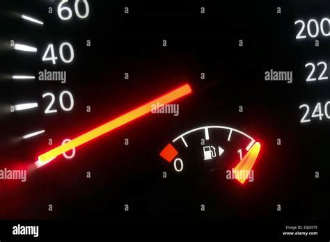 Fuel Gauge, Full Tank, Car Fuel Display Stock Photo - Alamy