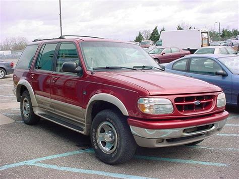 1997 Ford Explorer Eddie Bauer for Sale in Pontiac, Michigan Classified | AmericanListed.com