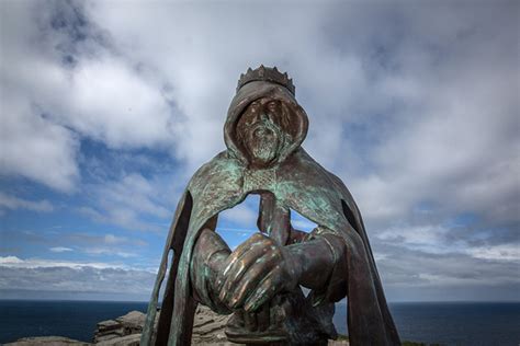 New Statue Of King Arthur Stands Atop The Tintagel Cliffs Looking Over His Castle