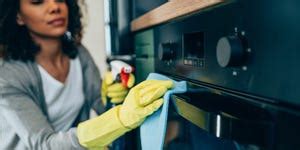 How to clean your kitchen extractor fan - Good Housekeeping