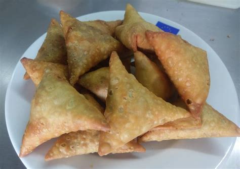 Beef samosa Recipe by Muhia Martin Chef - Cookpad India