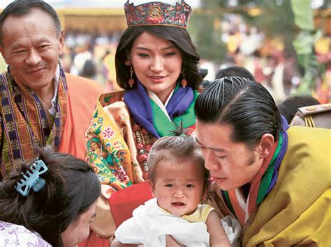 'Dragon King' ties the knot with commoner in reclusive Bhutan | Oceania ...