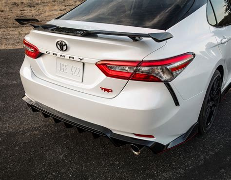 What are the Model Features of the 2020 Toyota Camry? | Tri County Toyota