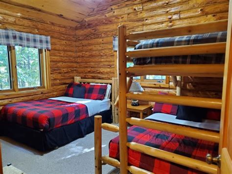 Lodging in Vilas County - Aberdeen Cabins LLC - Cabin #2