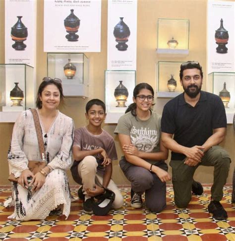 Suriya and family visit the Keezhadi museum | cinejosh.com