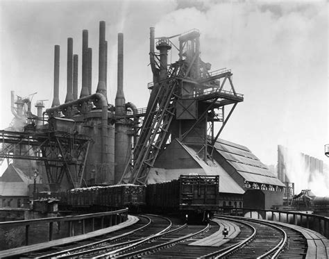 Blast furnaces of the Carnegie Steel Corporation in Pittsburgh ...