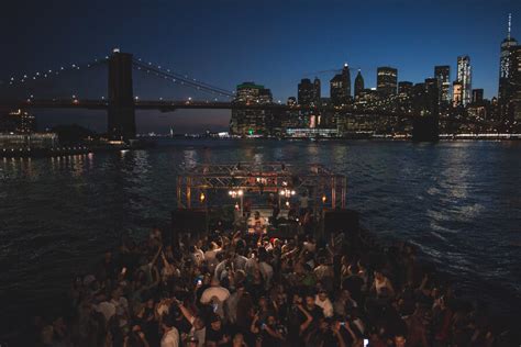 Circle Line Is Hosting a Beyoncé-Themed Sunset NYC Harbor Cruise - Thrillist