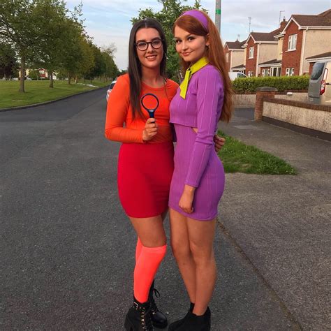 Pin by Erin Baily on halloween-> in 2020 | Velma costume, Cartoon halloween costumes, Daphne and ...