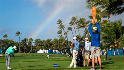 Photos: Caddies at the 2020 Sony Open in Hawaii - Caddie Network