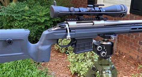 Top 10 Best Rifle Scopes For Coyote Hunting For 2024 - The Old Deer Hunters