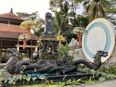 Symbols of Shiva – Ashram Munivara