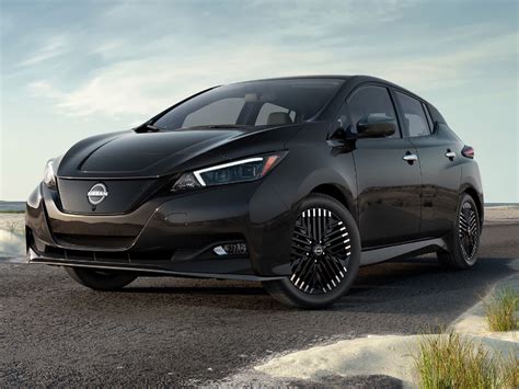 The 2024 Nissan LEAF is the prefect mix between efficiency and performance near Denver CO ...